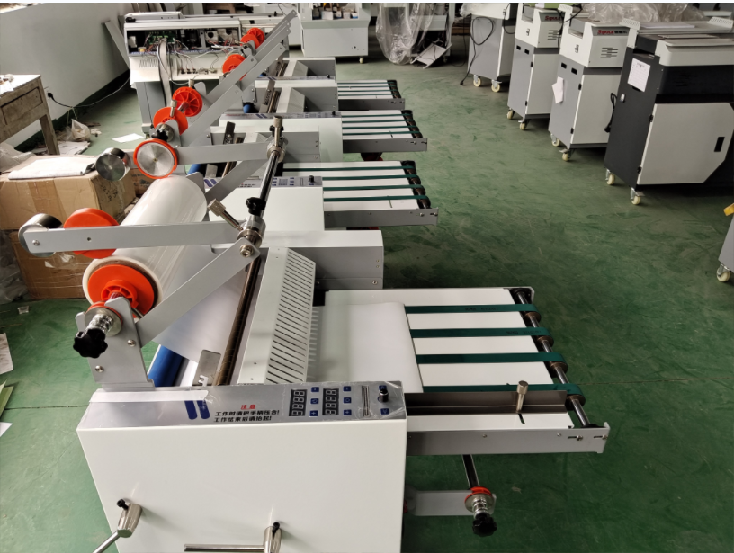 Technology Melting Glue With Extrusion Laminating And Coating PE Paper Machine