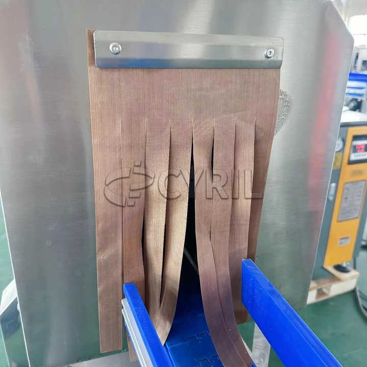 Round Bottle Labeling Machine Automatic Labeling Machine Water Bottle Shrink Sleeve Labeling Machine