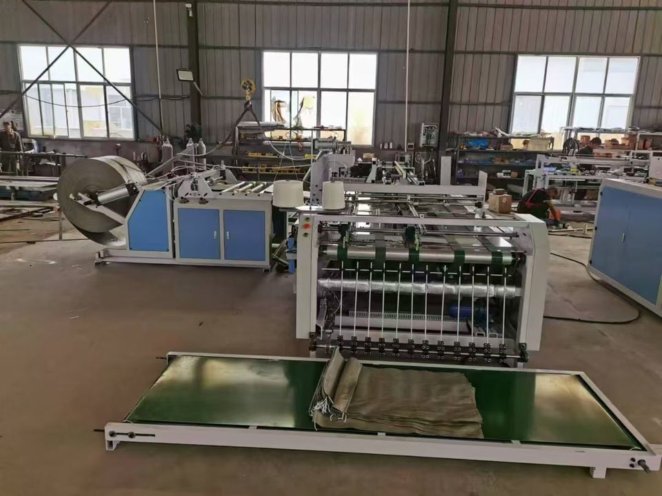 Automatic pp Woven Bag Cutting and Sewing Printing Machine Gunny Sack pp Woven Bag Making Machine
