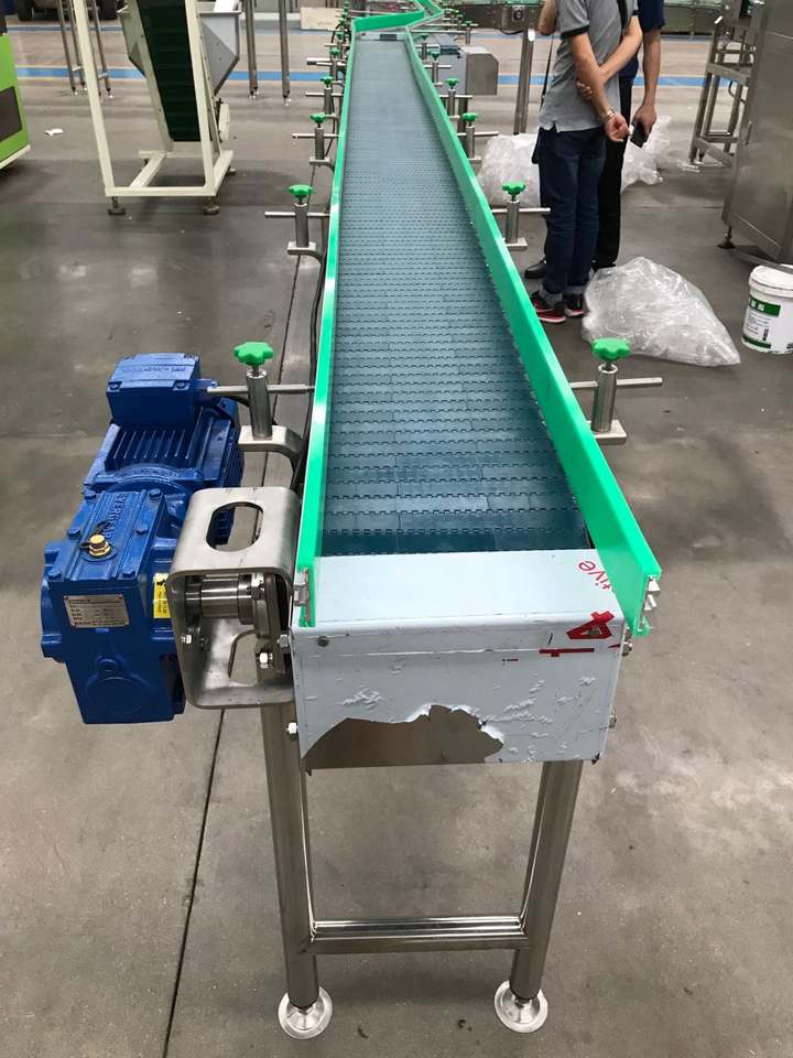 Good Quality Automatic Bottle Belt Conveyor with SUS304 Stainless Steel High Capacity Filling Machines