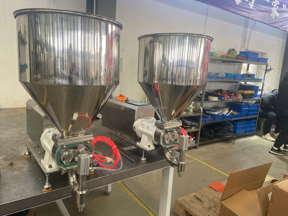 Small Semi Automatic PLC Rotary Lobe Pump Filler for Food Beverage Oil Bags Paste Filling Machine