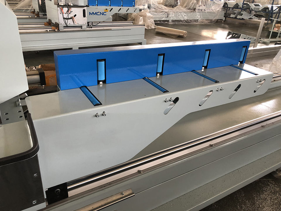 Double Head Aluminum and UPVC Cutting Saw Window and Door Making Machine and Glass Machinery