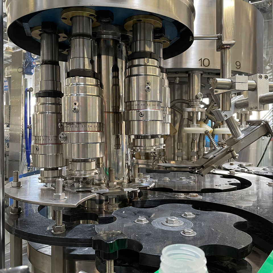 Milk Yogurt Machine Plastic Juice Cans Beverage Filling Machine Liquid Filling and Capping Machine