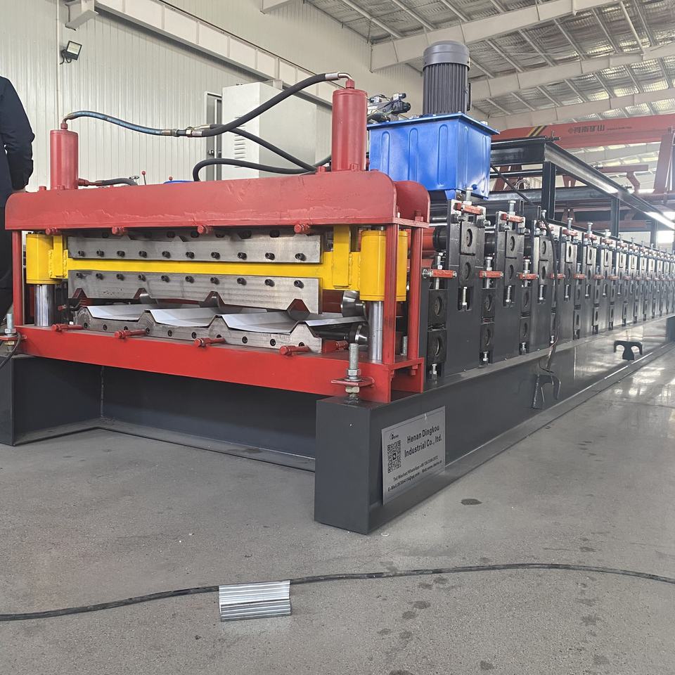 High Speed Zinc Metal Corrugated Roofing Sheet Roll Forming Machine Iron Roofing Roll Forming Machine Tile Making Machinery