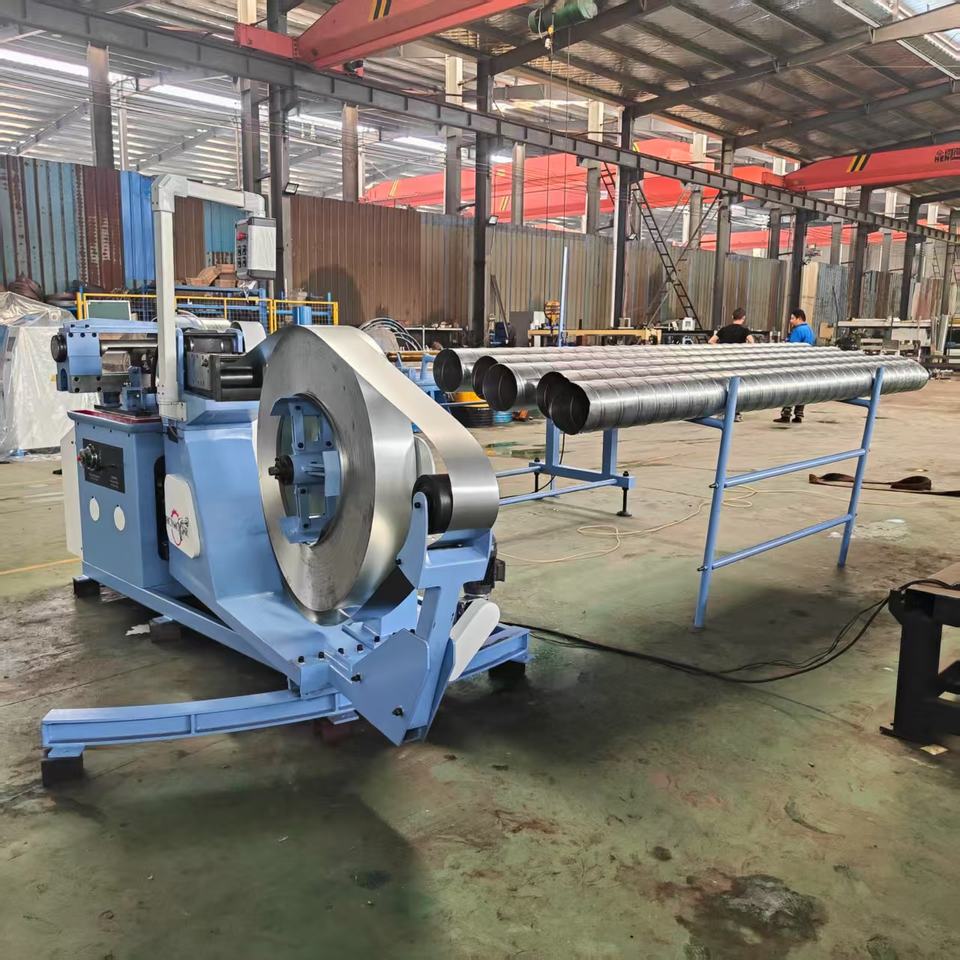 FENGTENG High Efficiency Automatic HVAC Tube Former Spiral Air Duct Metal Roll Forming Equipment Motor Core Easy Operate 5.5kW