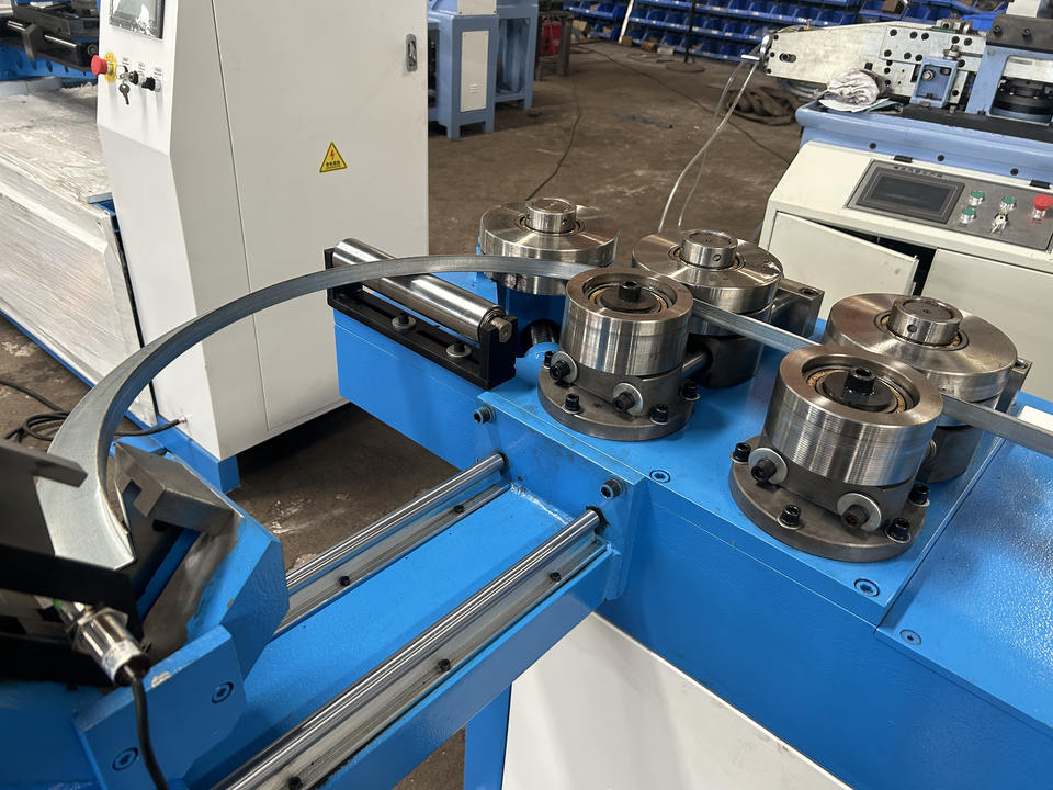 Flange Angle Iron Coil Corner Bead Roll Forming Machine Duct Making System Motor Core Component for Metal Profile Fabrication