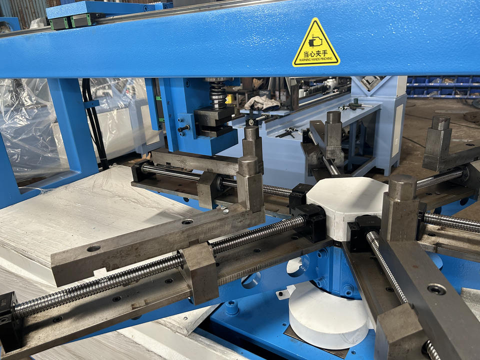 Flange Angle Iron Coil Corner Bead Roll Forming Machine Duct Making System Motor Core Component for Metal Profile Fabrication