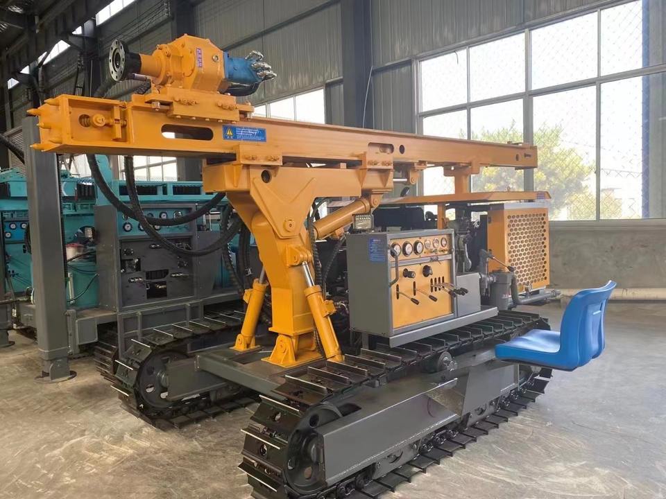 Multi-function Solar Frame Post Crawler Solar Pile Driver Ramming Machine Screw Pile Driver