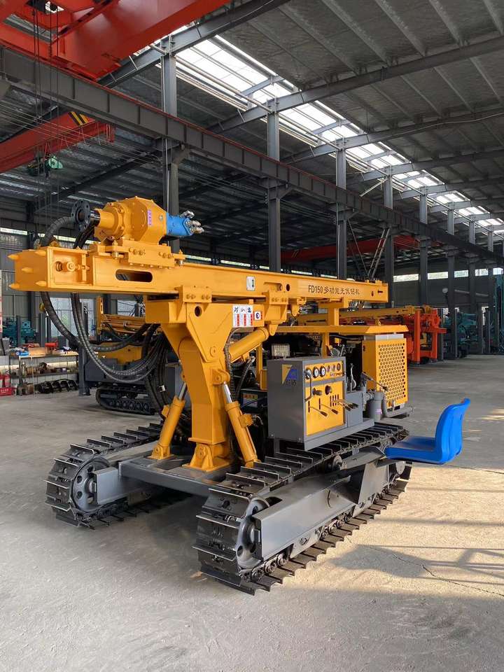 Multi-function Solar Frame Post Crawler Solar Pile Driver Ramming Machine Screw Pile Driver