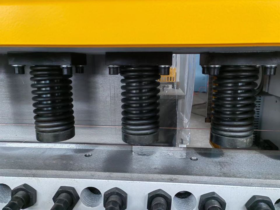 DAC360 16x6000mm Guillotine Shearing Machine Electric Hydraulic Shear Cutter Machine