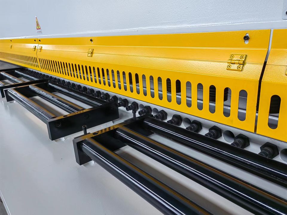 DAC360 16x6000mm Guillotine Shearing Machine Electric Hydraulic Shear Cutter Machine