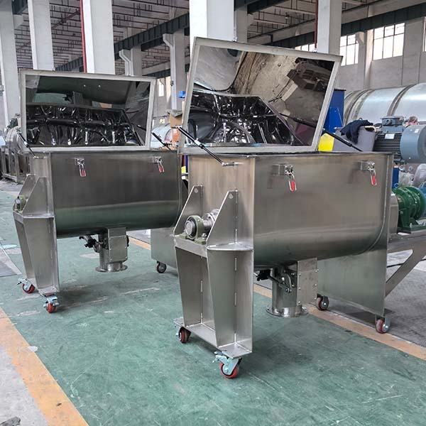 Feed Mixer Power Tools Mixing Farm Machinery for Industry Ribbon Blender with Feeding Hoist Hopper