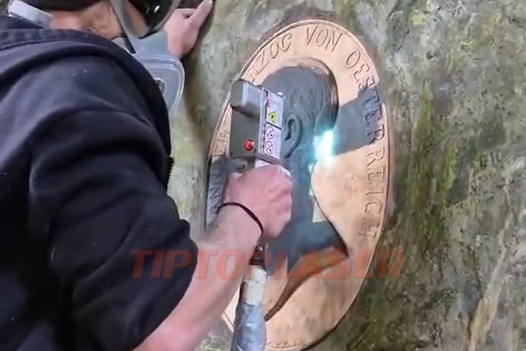 High Power 300W Handheld Laser Cleaning Tool for Rapid Removal of Thermal Spray Coatings and Heavy Industrial Contaminants