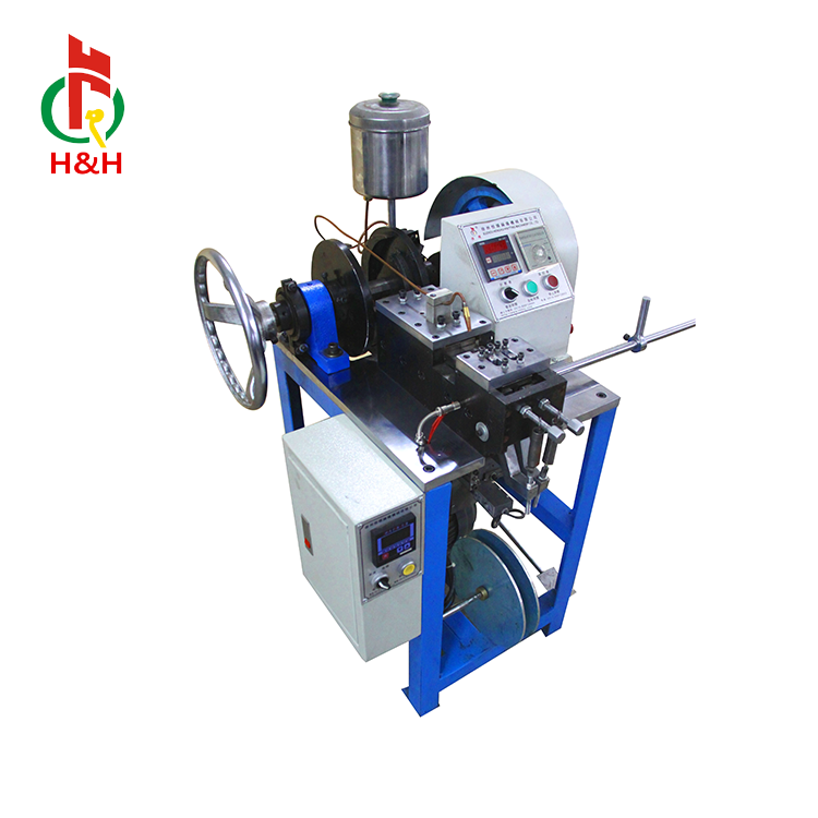 Shoelace and Bag Gift Tipping Machine Manufacturer