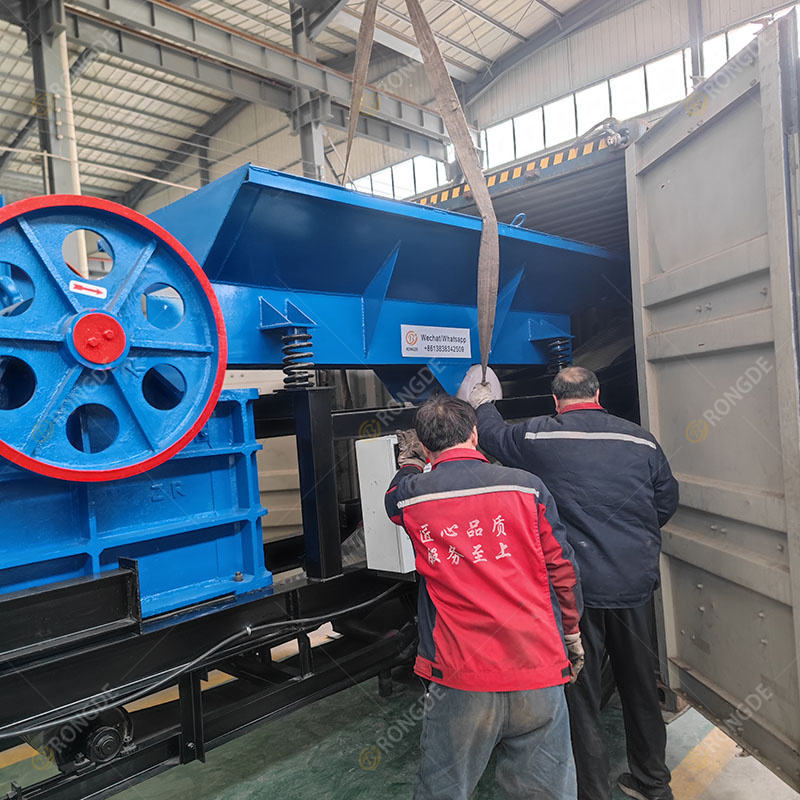 Mobile Jaw Crusher with AC Motor Core Components Engine Gear PLC & Bearing for Mining & Construction Crush Rock & Stone