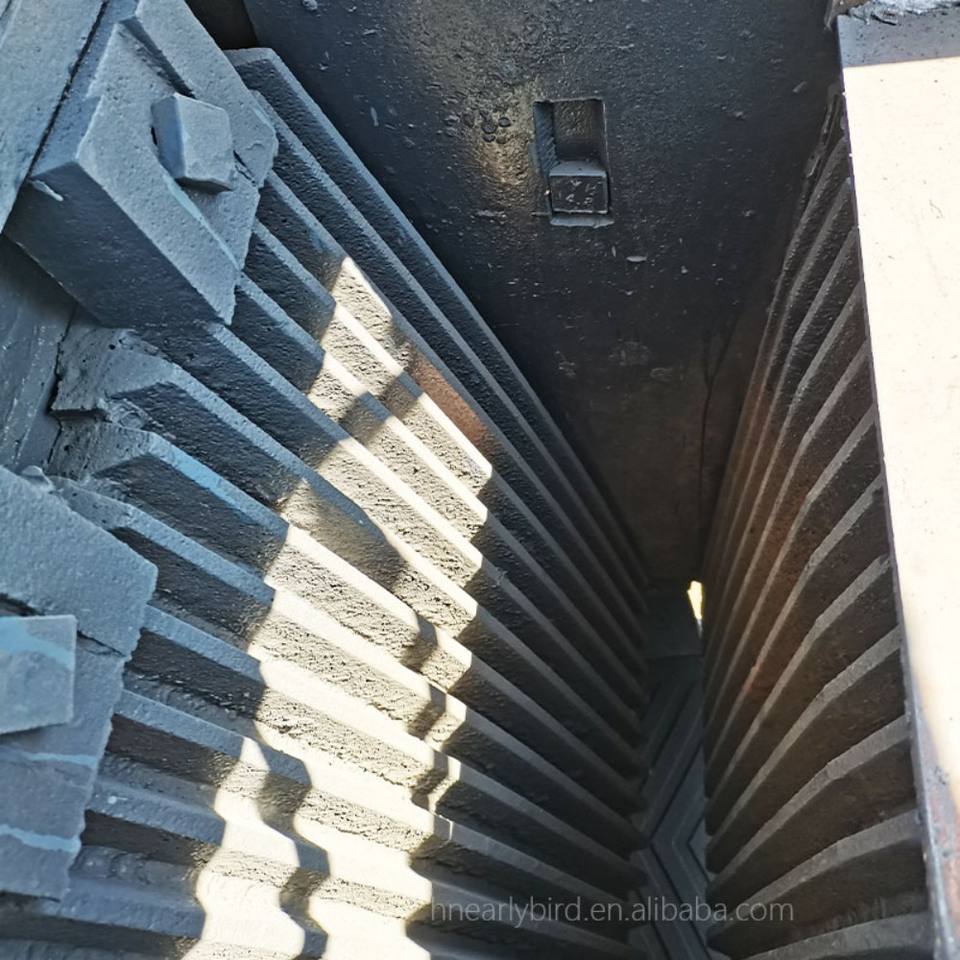 Mobile Hard Rock Crusher With Sieve Machine for Stone Mining Quarry Ore Granite Limestone Construction Waste Crushing