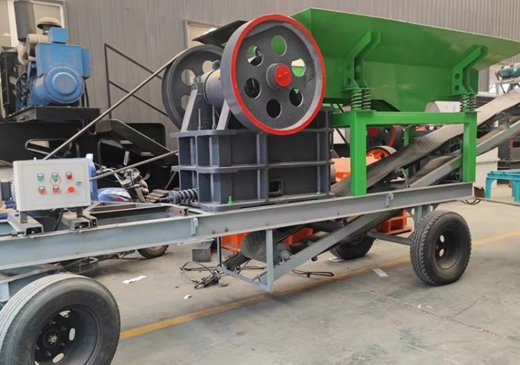 PE 400*600 Mobile Jaw Crushing Production Line Hard Rock Quartz Stone Gold Mine with Core Motor Component