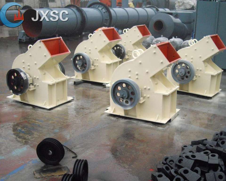 Diesel Salt Rock Stone Crusher Mobile Small Limestone Gold Ore Coal Hammer Mill Crusher
