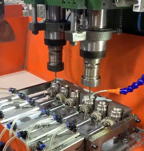 Boring Tapping Equipment Multi Spindle Rotary Drilling Tapping Machine for Machining Plumbing Fittings Castings Auto Parts