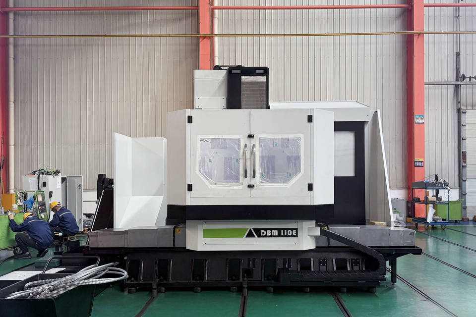 DBM110E Industrial Automation CNC Machining Center 5 Axis Horizontal Boring Mill Machines