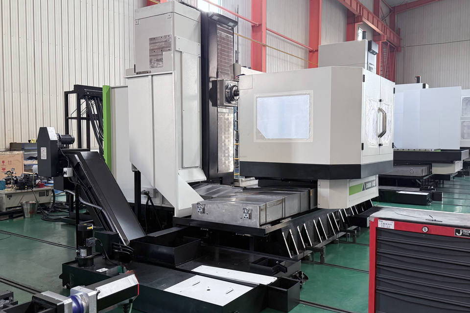 DBM110E Industrial Automation CNC Machining Center 5 Axis Horizontal Boring Mill Machines