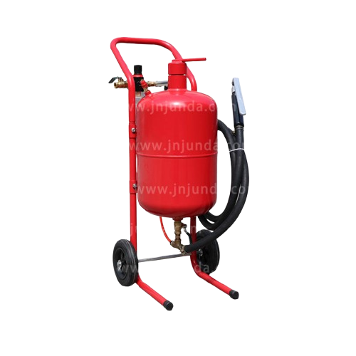 Mobile Small Portable Sandblasting Machine Steel Structure Car and Ship Refurbishment Industrial Sandblaster